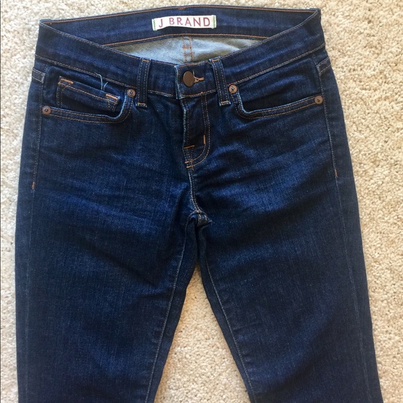 J Brand dark wash skinny Jeans - Picture 4 of 7